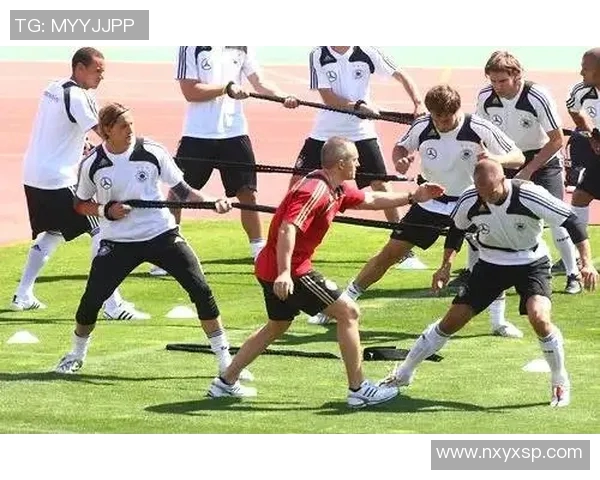 提升足球专项技能的有效训练方法与实战技巧分享